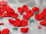 Streuartikel Satinrosen Rot ohne Draht 24 Stück Streuartikel Satinrosen Rot ohne Draht 24 Stück