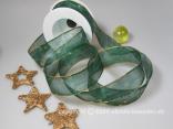 Weihnachtsband Goldstars with Ornaments Grün mit Draht 40mm Weihnachtsband Goldstars with Ornaments Grün mit Draht 40mm
